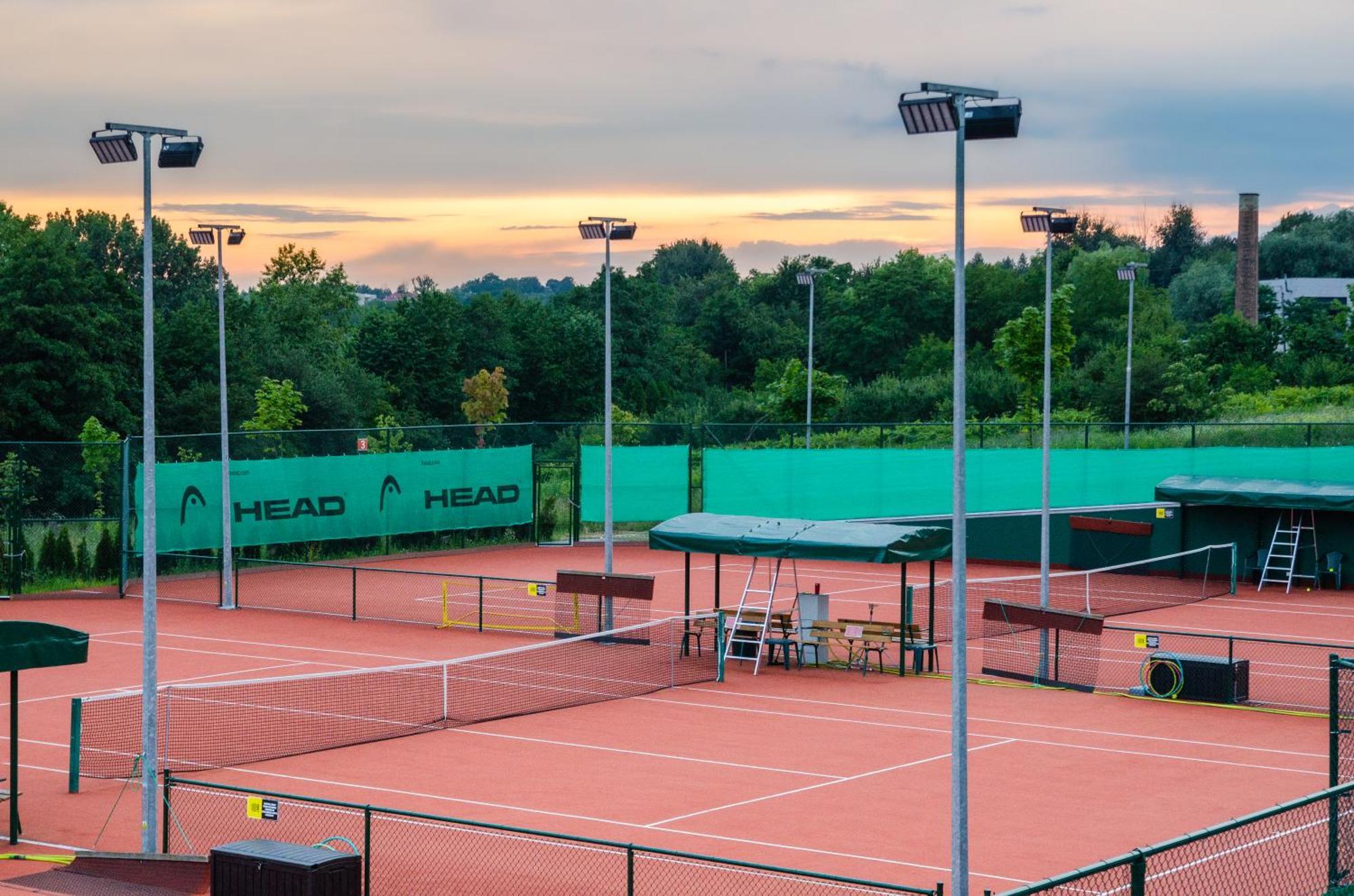 Tennis & Country Club Hotel Giebultow  Exteriér fotografie